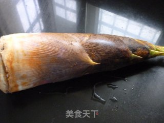 美味炒春笋的做法步骤：1