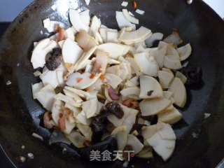 美味炒春笋的做法步骤：8
