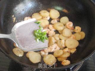 虾仁炒荸荠的做法步骤：9