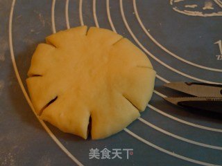 花儿红豆面包----幸福如花 我们快乐着！的做法步骤：6