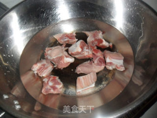 莲藕炖排骨的做法步骤：4