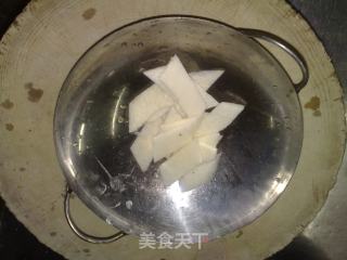 淮山炒木耳的做法步骤：2