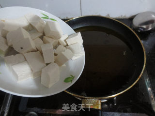 炸豆腐泡的做法步骤：3