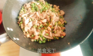 青豆火腿烩肉的做法步骤：9