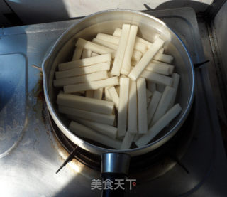狗狗都爱吃的韩国辣炒年糕的做法步骤：3