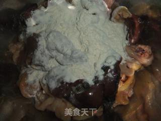 泡椒鸡杂的做法步骤：2