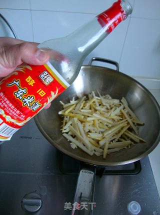 韭菜头炒冬笋的做法步骤：13