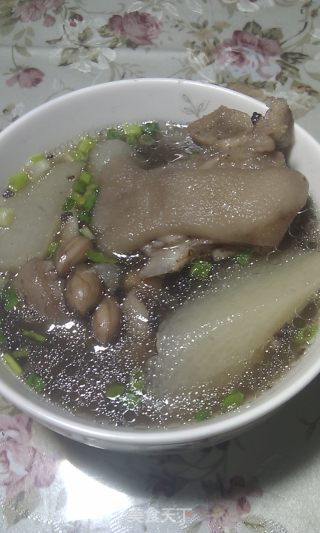 山药花生炖猪蹄的做法步骤：5