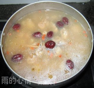 葛根炖猪脊骨的做法步骤：3