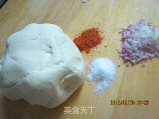电饼铛家常发面饼的做法步骤：1