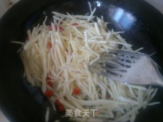 酸辣地瓜丝的做法步骤：4