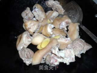猪手花生煲的做法步骤：5