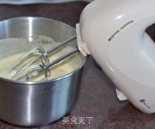 全蛋打发版香蕉松饼（无泡打粉）的做法步骤：3