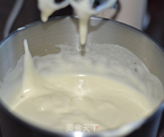全蛋打发版香蕉松饼（无泡打粉）的做法步骤：4
