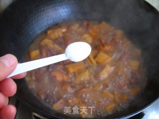 好吃不怕胖——竹笋烧鸡块的做法步骤：12