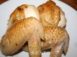 【浪漫主义色的美味】红酒鸡翅的做法步骤：3