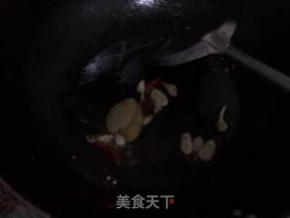 葱爆羊肉的做法步骤：2