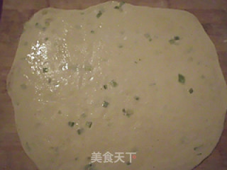 五香葱油饼的做法步骤：5