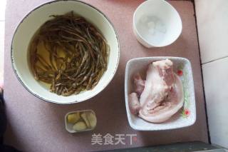 干豆角红烧肉的做法步骤：1