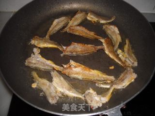 番茄焖小黄鱼的做法步骤：7