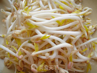 东北豆芽凉菜的做法步骤：2