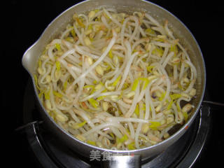 东北豆芽凉菜的做法步骤：4