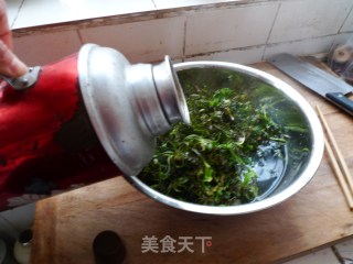 荠菜水饺的做法步骤：2