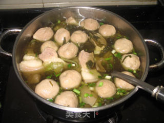 肉丸猪肉煲咸菜的做法步骤：7