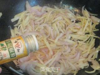 土豆丝炒洋葱丝的做法步骤：6