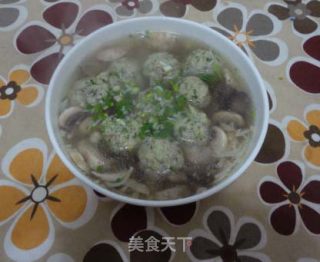荠菜肉圆菌汤的做法步骤：11