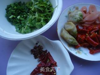 川味肥肠面的做法步骤：2