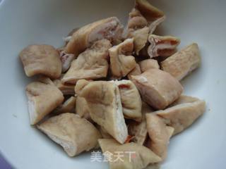 川味肥肠面的做法步骤：3