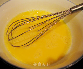 韭菜炒鸡蛋的做法步骤：2