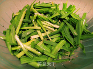 韭菜炒鸡蛋的做法步骤：3
