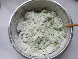 绿蝶翩翩——巧做蝴蝶面的做法步骤：3