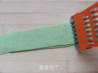 绿蝶翩翩——巧做蝴蝶面的做法步骤：9