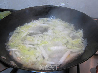 牛肉丸汤米果粉的做法步骤：3