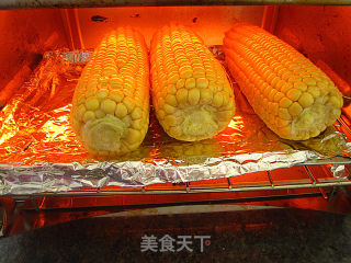 牛油烤玉米的做法步骤：3