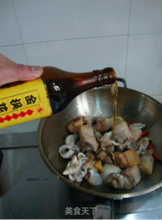 用超详细的图解打造海陆平民大菜---鲜墨鱼焖五花肉的做法步骤：14