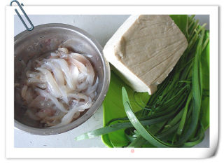 一清二白——面鱼炖豆腐的做法步骤：1