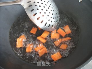 果蔬虾仁的做法步骤：4
