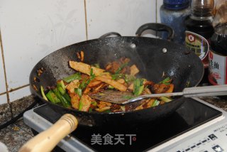 豆腐干炒回锅肉的做法步骤：8