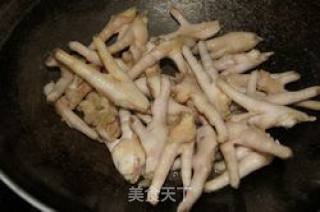 卤鸡爪的做法步骤：2