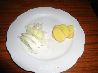 水煮蚬子的做法步骤：2