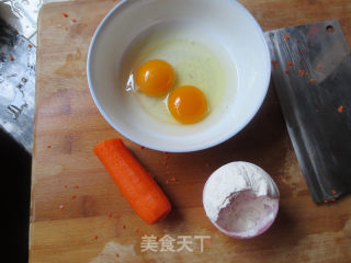 胡萝卜鸡蛋饼的做法步骤：1