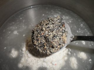 营养早餐（豆渣饼加蛋配芝麻粥）的做法步骤：9
