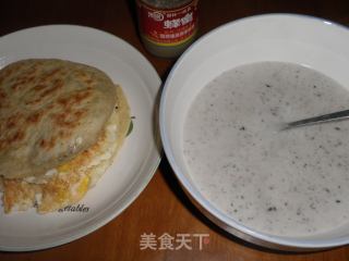 营养早餐（豆渣饼加蛋配芝麻粥）的做法步骤：11