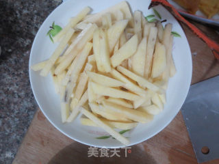 炸薯条的做法步骤：2
