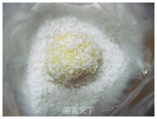 全蛋椰丝球的做法步骤：3