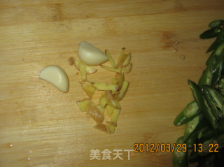 水果玉米炒肉的做法步骤：6